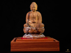 Phật A Di Đà Toạ Sơn 
